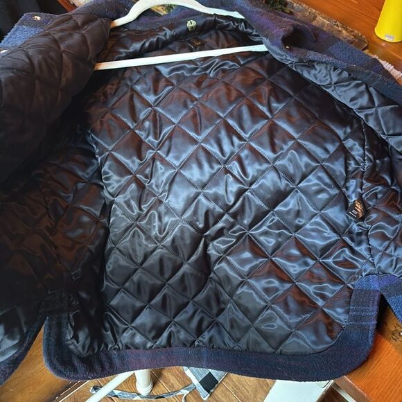 House of Harlow 1960 Quilted Lined Shacket - Picture 16 of 16